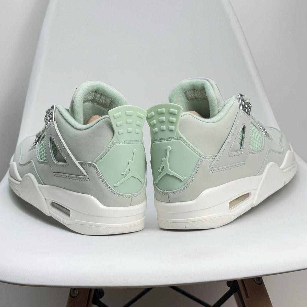 Air Jordan 4 "Retro Green"