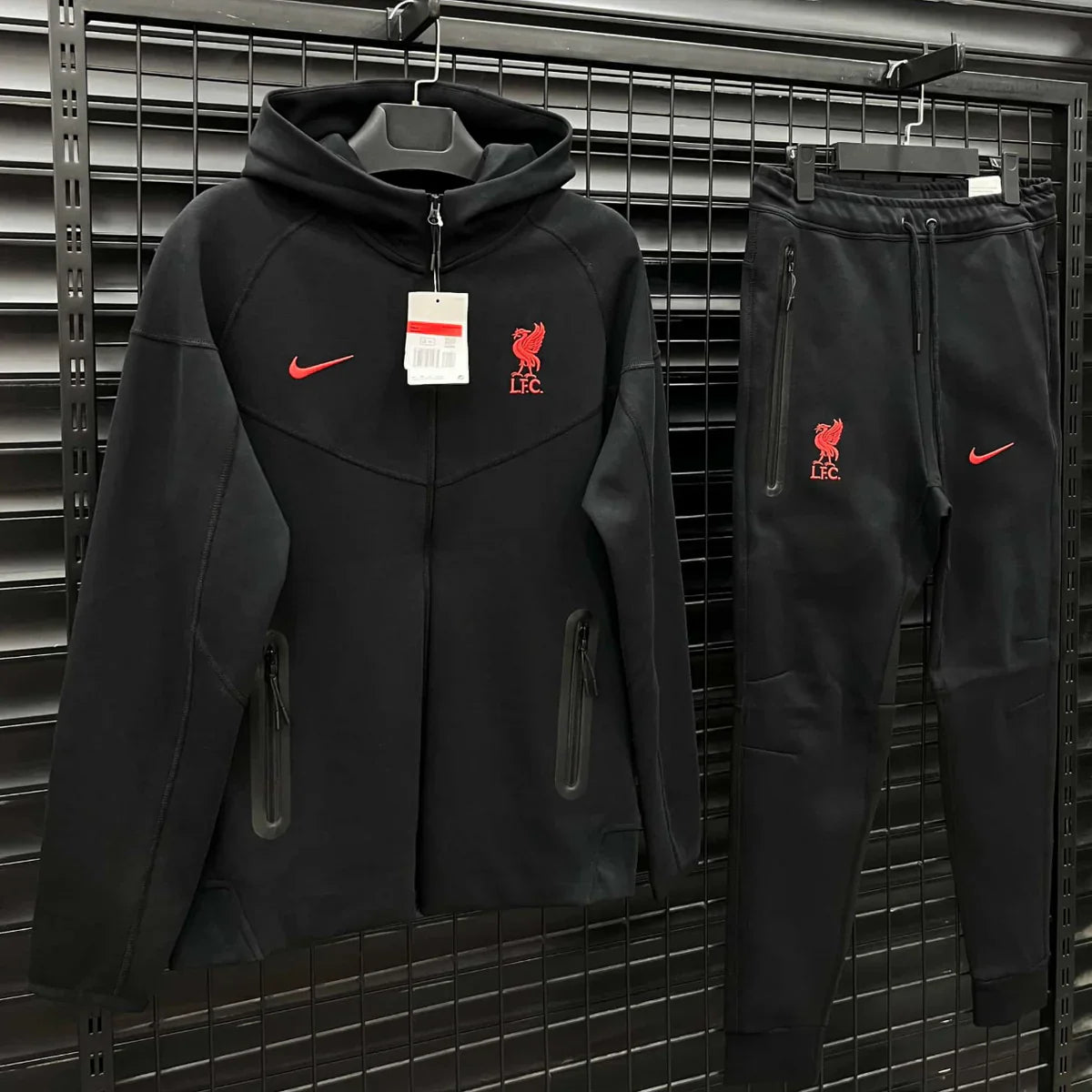 Nike Tech Liverpool